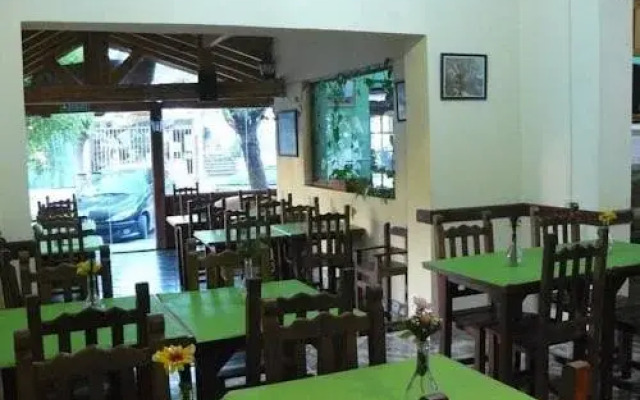 Hosteria Las Violetas