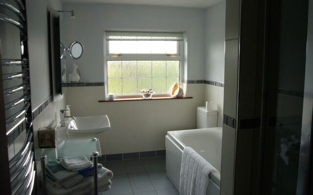 Pinetrees Bed & Breakfast