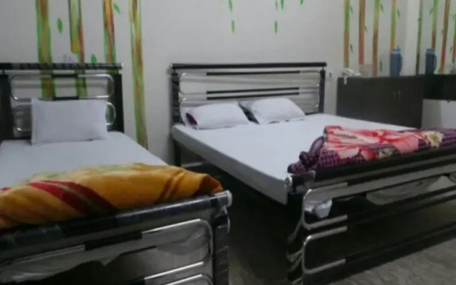 Hotel Rishi Kuti