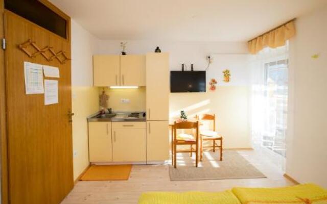 Apartmaji Verica Ceklin