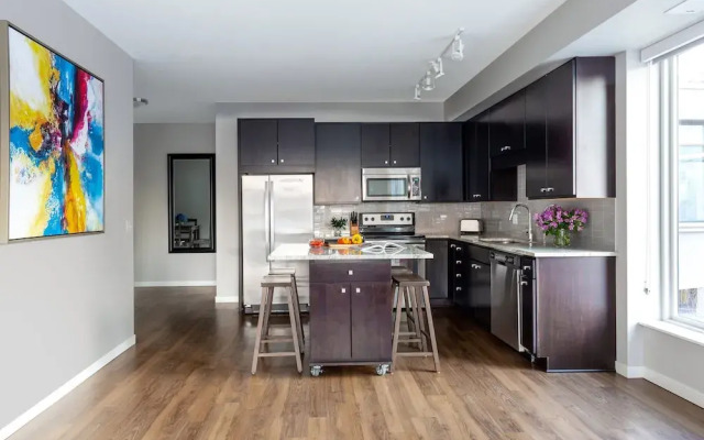 Stay Alfred on South 4th Street