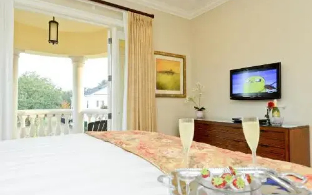 Modern Perfection in Reunion