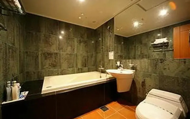 Pam Hotel