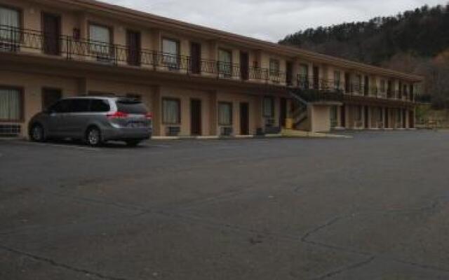 Economy Inn Hot Springs
