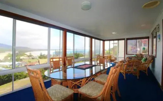 Bally High, 20 Dulconghi Street