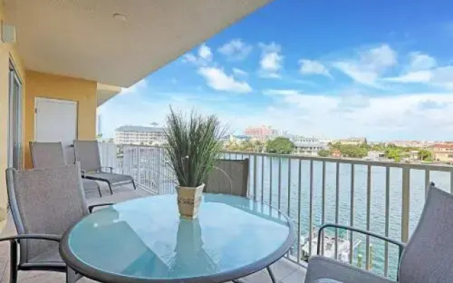 404 Bay Harbor