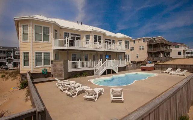 Dmanfish - 9 Br Home