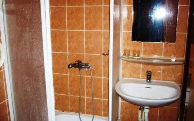 Hotel Profspilkovyi
