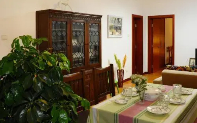 Qianxilong Apartment