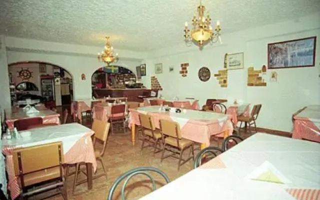Pansion Alexandros