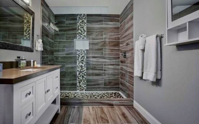 Delcoa Retreat 6br Scottsdale Pool House