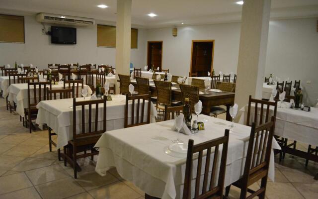 Hotel e Restaurante Canta Galo