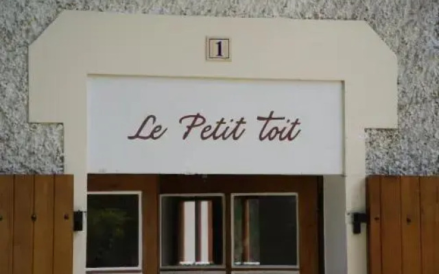 Le Petit Toit