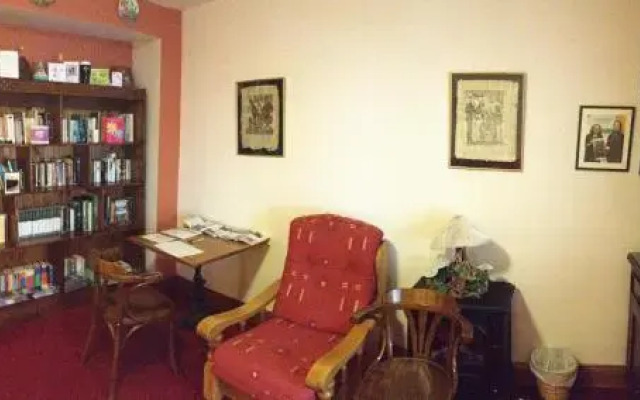 Virginia's Guesthouse