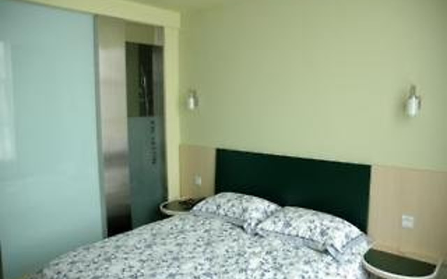 Motel168 Guangzhou Luoxi Bridge Inn
