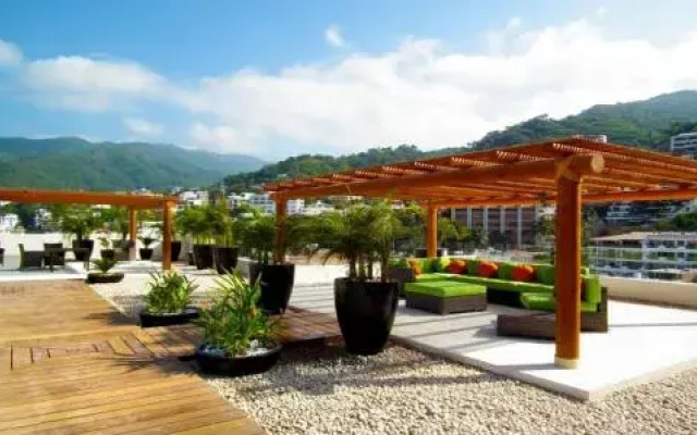 Condo V399 106 By Mdr