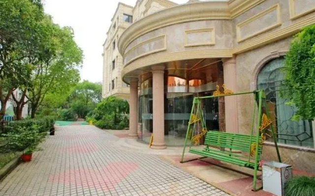 Yirenyuan Hotel