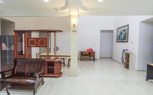 715 Kluang Holiday Home