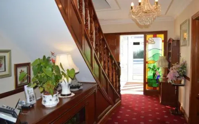 Balcony House