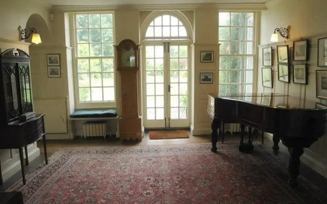 Wootton House