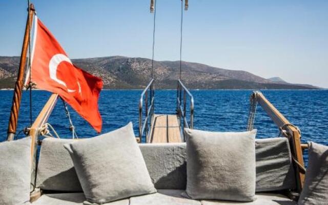 Barbaros Yachting Private Gulet 6 Cabins