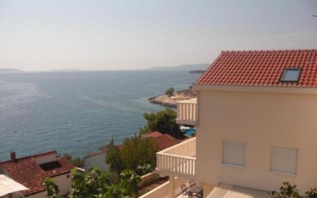 Apartments Bartulić