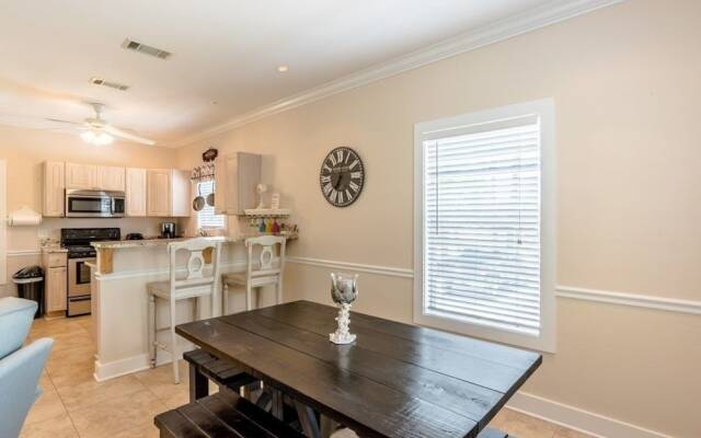 One Sea 1C - 2 Br Condo