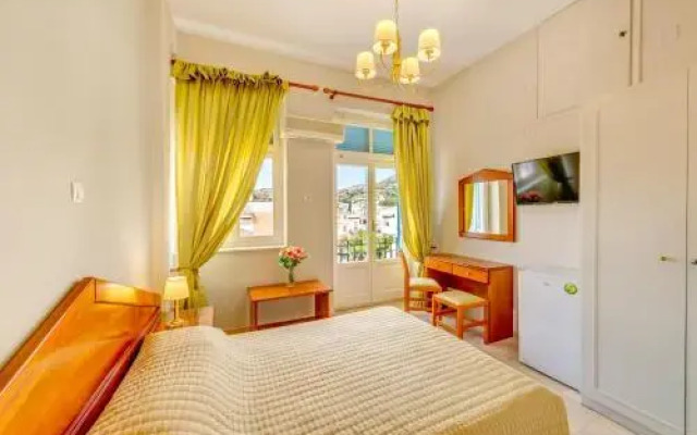 Hotel Halaris