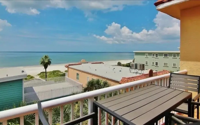Indian Sunset Beach 7 2 Br Condo by RedAwning