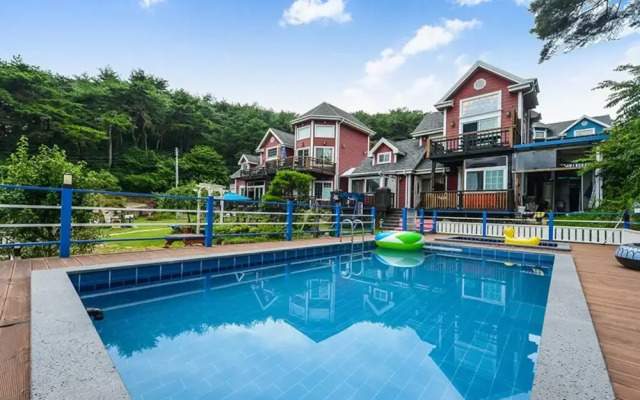 Gyeongju Magic Castle Pet Pension