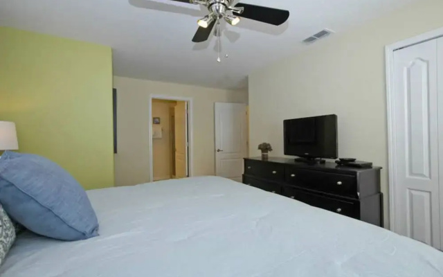 Paradise Palms 3025