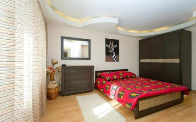 Luxrent на Печерске