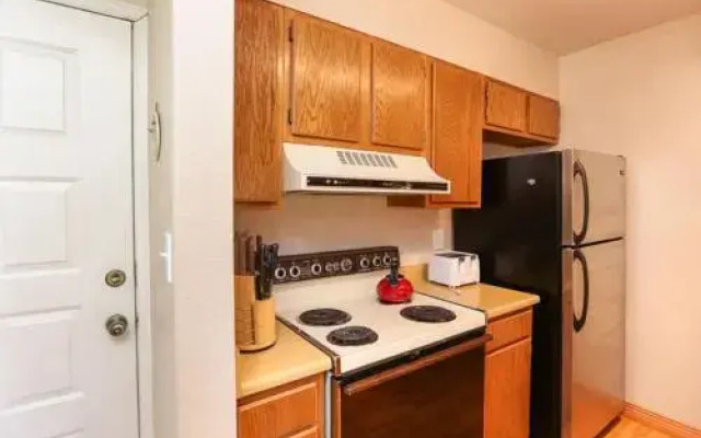 1001 Grandview C14 Condo