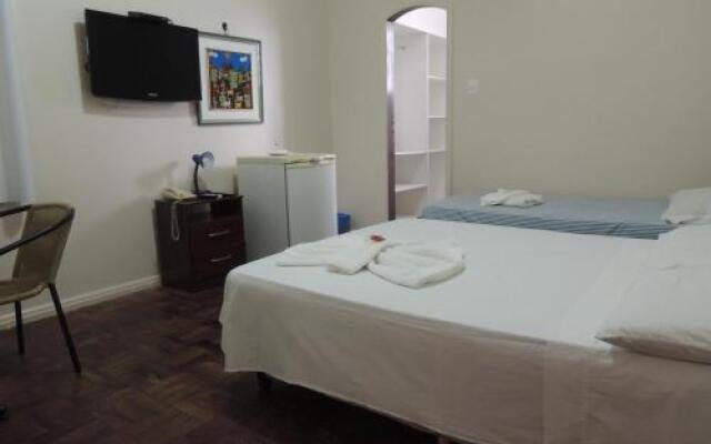 Chez Les Rois Guesthouse