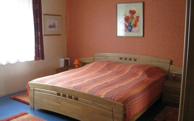 Eifelferien - Gaestezimmer, Ferienwohnungen - Haus Eden