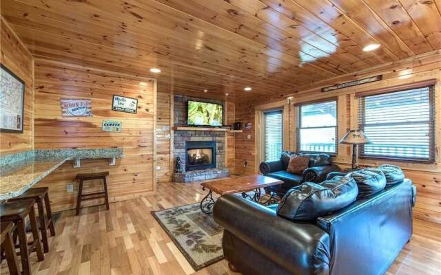 Day Dreamer - Four Bedroom Cabin