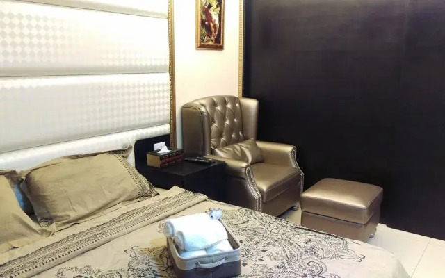 Sally's Boutique House