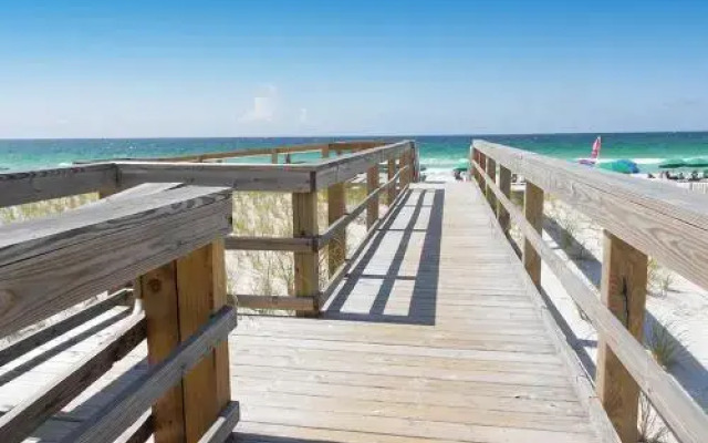 OdysSea at Destin Pointe