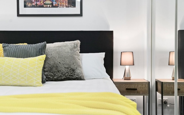 LIZZI, Melbourne Studio Apartment – Guest Rooms – Melbourne