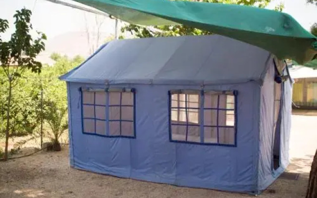 XeniCamp & Bungalows