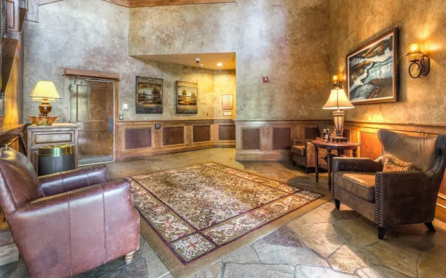 Lone Eagle #3024 - 2 Br Condo
