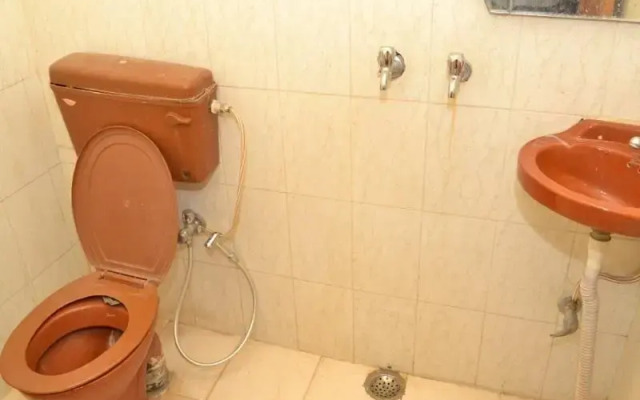 Kuku Guest House
