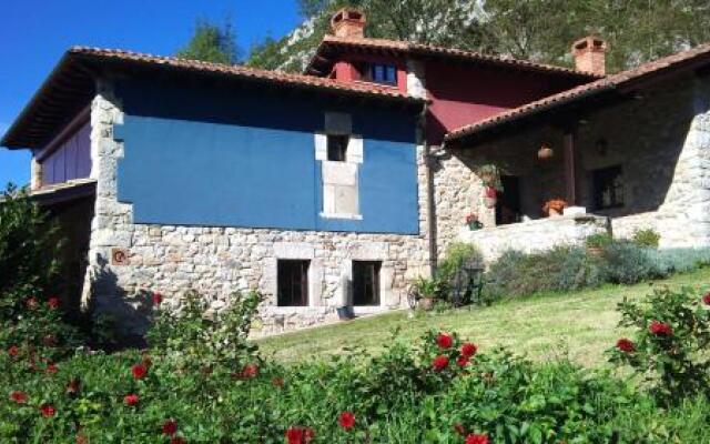 Casas Rurales El Corberu