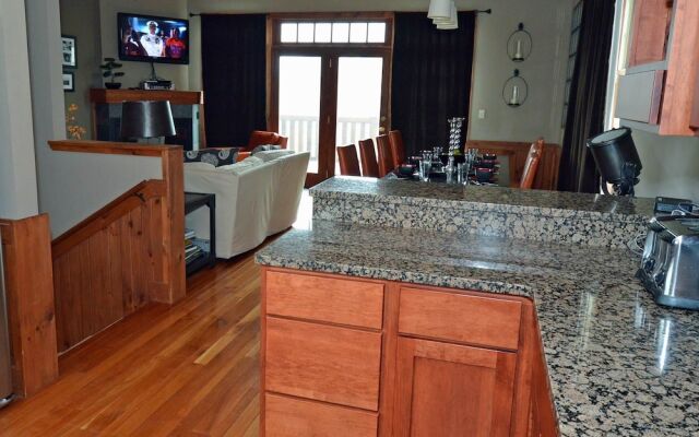 4 Br: Shays Landing 6