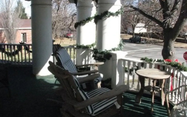 Hayes House Luxury Suites