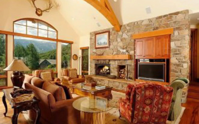 Deer Dancer Lodge by First Choice Property Management