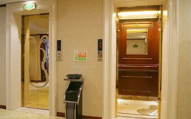 Vienna Shanghai International Tourism And Resorts Zone Xiupu Road Branch