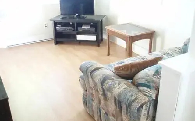 Canora Home Rentals Vacation Cottage