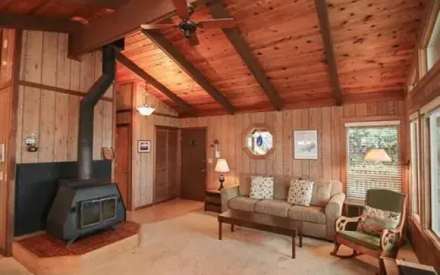 Beach House Manzanita 825 - 2 Br Home