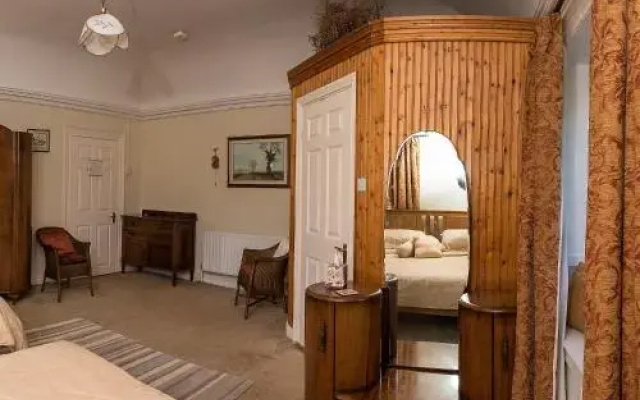 Ballyboy House